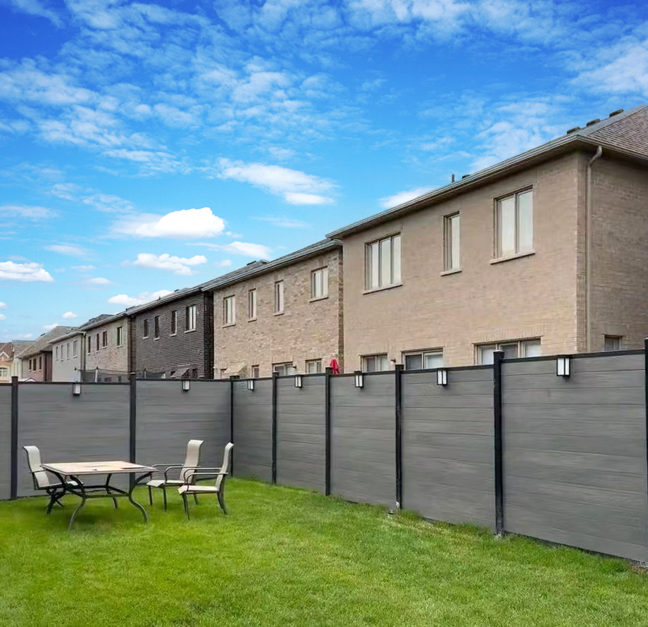 1,8 m WPC-Zaun mit UV-Schutz und 3D-Holzmaserung