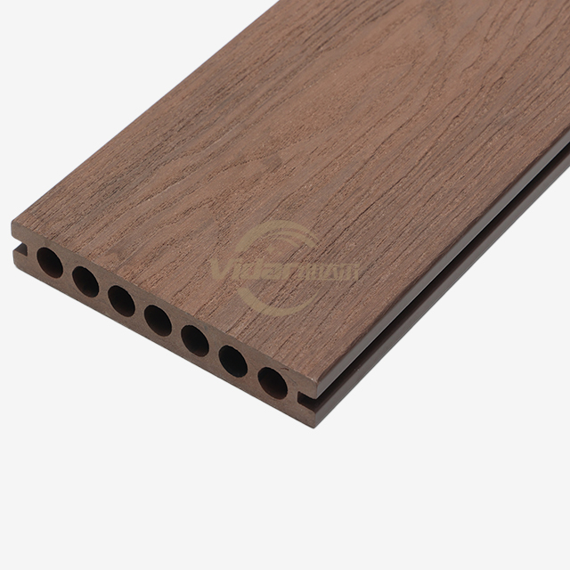 140 x 22 mm, 7 Löcher, klassischer Typ, hohle WPC-Terrassendiele für den Außenbereich, braune Farbe, traditionelle WPC-Terrassendiele für den Außenbereich